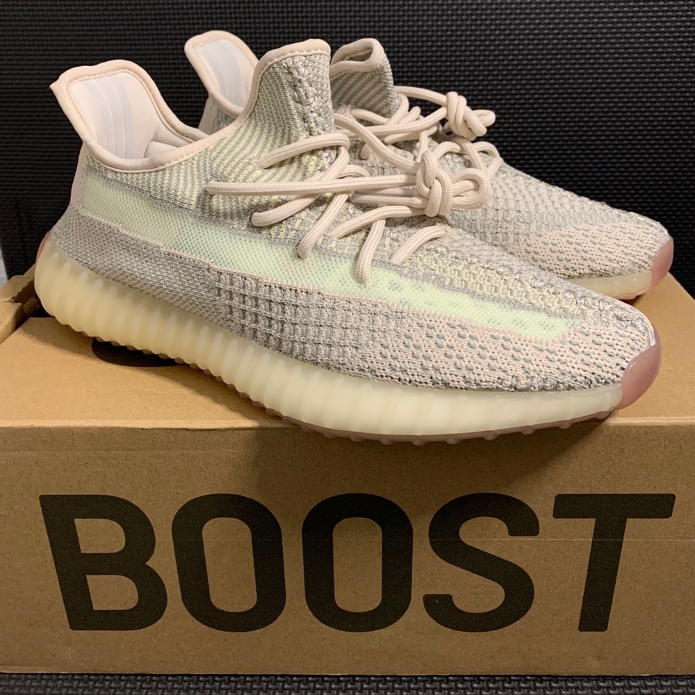 Yeezy Boost 350 V2 Citrin size 9